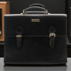 Burberrys Black Leathe Briefcase/Unisex (Vintage)